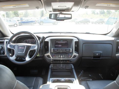 Used 2017 GMC Sierra 1500 SLT w/ SLT Premium Package AWD/4WD image 16