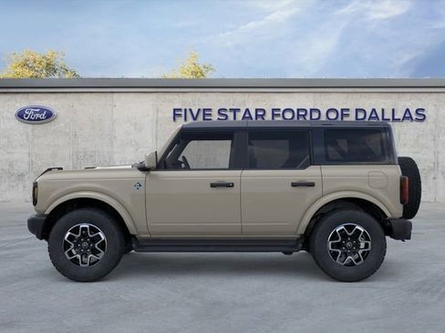 New 2026 Ford Bronco Outer Banks AWD/4WD image 3