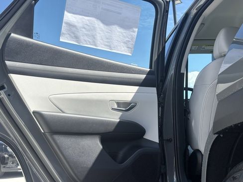 New 2026 Hyundai Tucson SE image 13