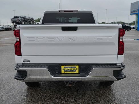 Used 2021 Chevrolet Silverado 1500 LT AWD/4WD image 7