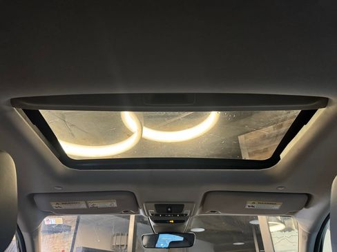Used 2023 Honda HR-V EX-L image 20