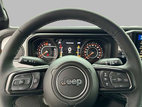 New 2026 Jeep Gladiator Sport AWD/4WD image 9