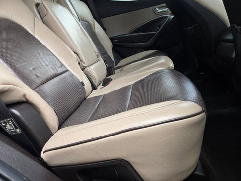 Used 2017 Hyundai Santa Fe Sport FWD image 20