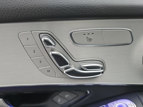 Certified 2021 Mercedes-Benz GLC 300 4MATIC image 29