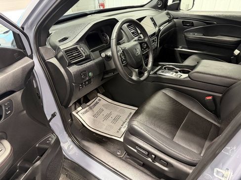 Used 2024 Honda Passport Black Edition image 10