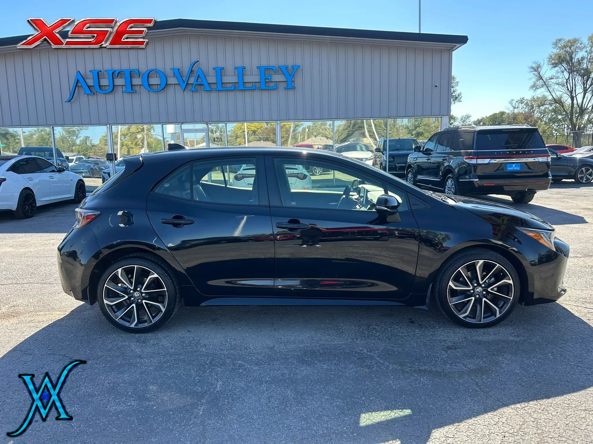 Used 2021 Toyota Corolla XSE FWD image 8