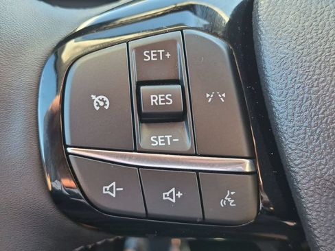 Used 2026 Ford Escape Active w/ Cold Weather Package FWD image 18