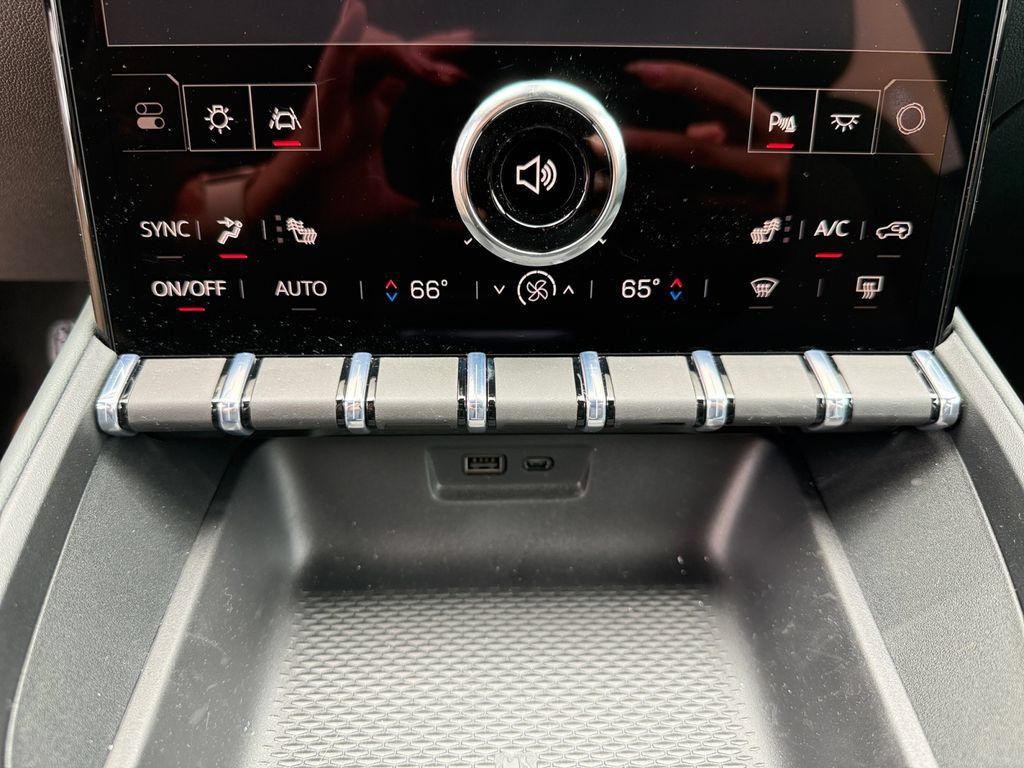 New 2026 GMC Terrain AT4 AWD/4WD image 30