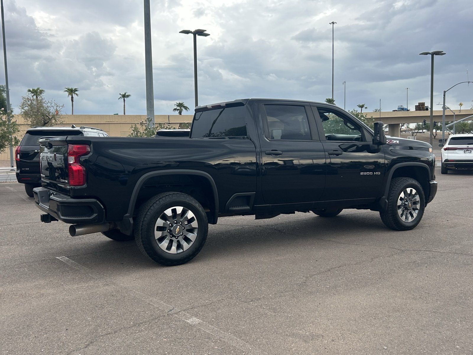 Used 2024 Chevrolet Silverado 2500 Custom w/ Custom Value Package AWD/4WD image 5
