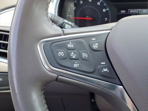 Used 2021 Chevrolet Malibu LT w/ Leather Package image 28