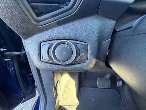 Used 2017 Ford C-MAX Energi SE image 27