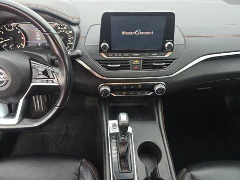 Used 2020 Nissan Altima 2.5 SR FWD image 10