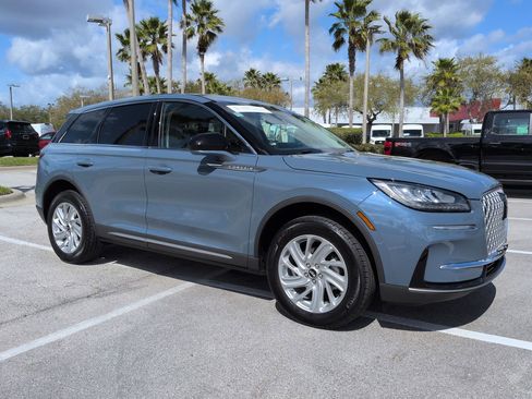 Certified 2024 Lincoln Corsair Premiere image 2