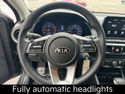 Certified 2020 Kia Forte LXS image 8