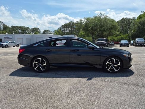 Used 2022 Honda Accord Sport image 4