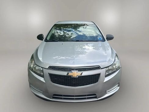 Used 2012 Chevrolet Cruze LS w/ Connectivity Package FWD image 9