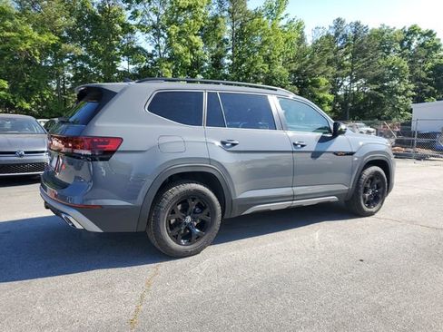 New 2026 Volkswagen Atlas Peak Edition AWD/4WD image 4