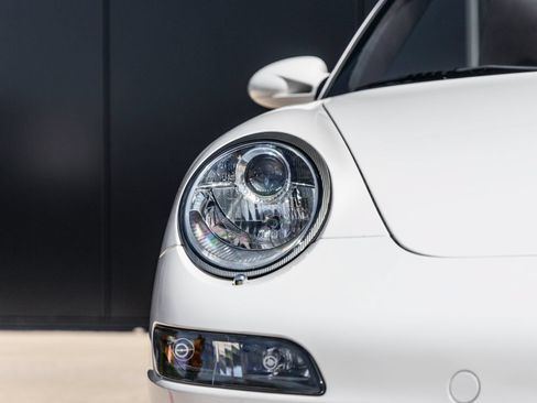 Used 2006 Porsche 911 Carrera RWD image 18
