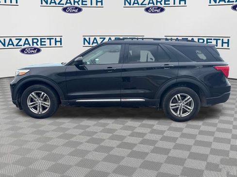 Used 2023 Ford Explorer XLT w/ Equipment Group 202A AWD/4WD image 4