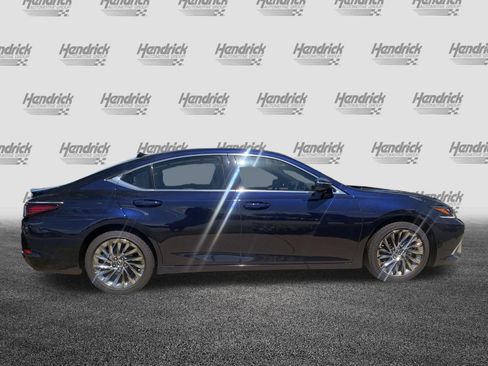 Used 2025 Lexus ES 350 Ultra Luxury w/ Accessory Package (Z2) FWD image 11