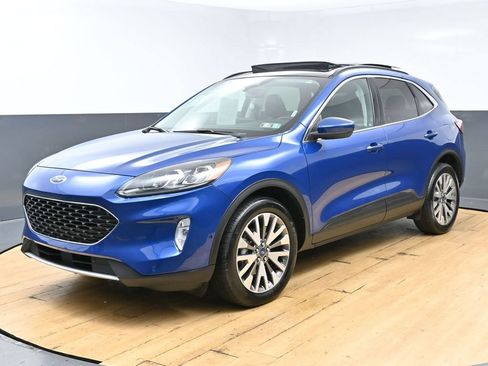 Used 2022 Ford Escape Titanium AWD/4WD image 7