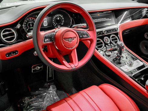 Used 2025 Bentley Continental GT AWD/4WD image 12
