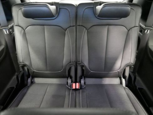 Certified 2025 Jeep Grand Cherokee L Limited w/ Luxury Tech Group II image 27