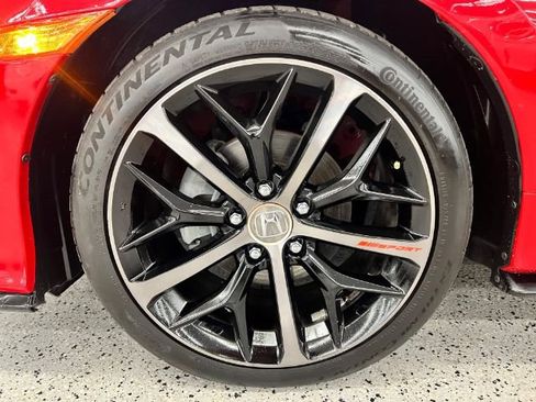 Used 2020 Honda Civic Sport image 8