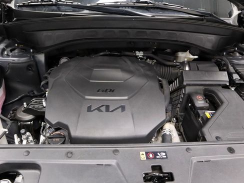 Used 2022 Kia Telluride EX w/ EX Premium Package image 18