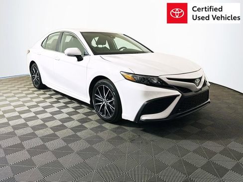 Certified 2024 Toyota Camry SE FWD image 1