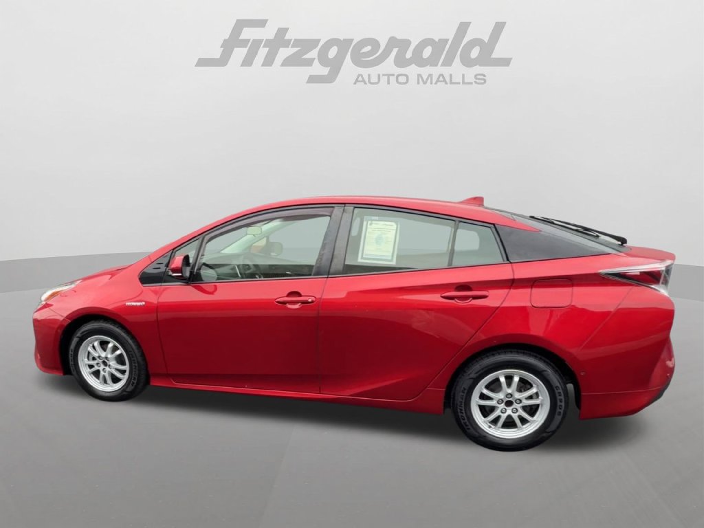 Used 2018 Toyota Prius Two w/ Prius Two Safety Plus Package FWD image 6