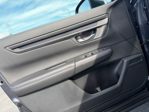 Used 2026 Honda CR-V EX image 32