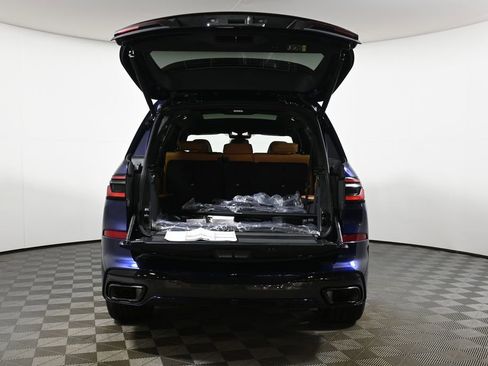 New 2026 BMW X7 xDrive40i AWD/4WD image 36