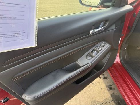 Used 2022 Nissan Altima 2.5 SR image 11