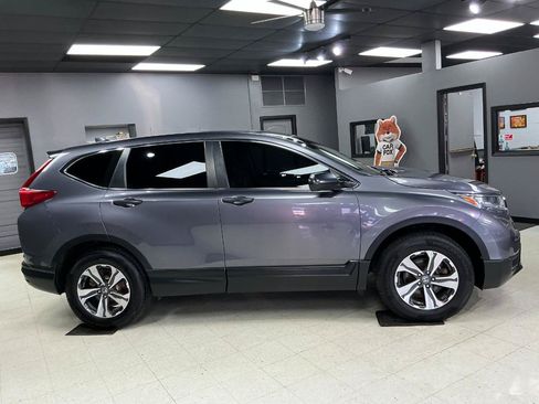 Used 2017 Honda CR-V LX image 9