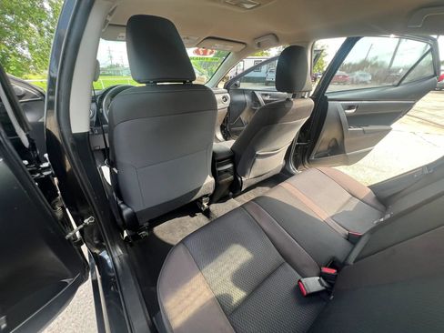 Used 2017 Toyota Corolla LE FWD image 17