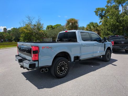 Used 2025 Ford F250 Platinum w/ FX4 Off-Road Package AWD/4WD image 7