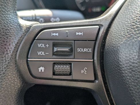Used 2025 Honda CR-V LX image 19
