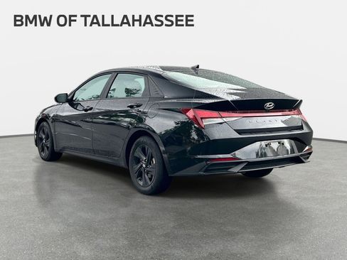 Used 2023 Hyundai Elantra SEL FWD image 8