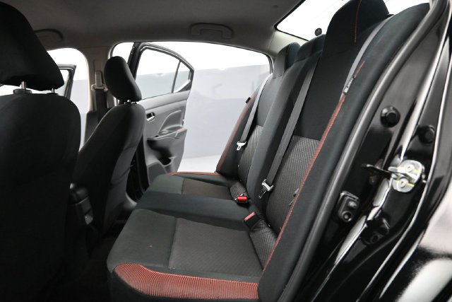 Used 2024 Nissan Versa SR FWD image 17