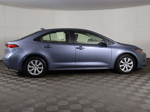 Used 2022 Toyota Corolla LE image 15