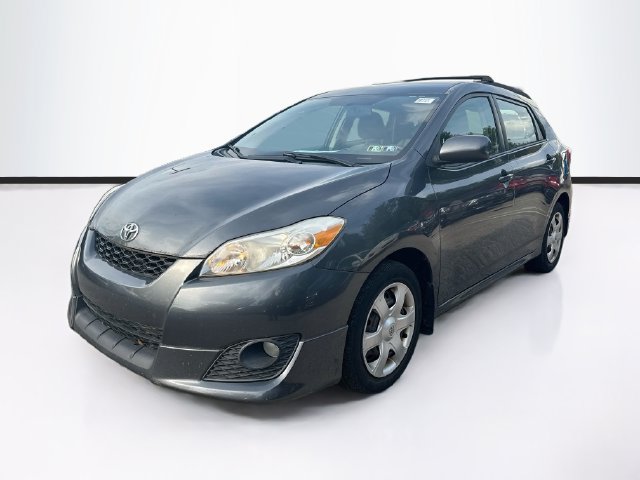Used 2010 Toyota Matrix FWD image 3
