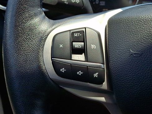 Certified 2023 Ford Explorer XLT w/ Equipment Group 202A AWD/4WD image 20