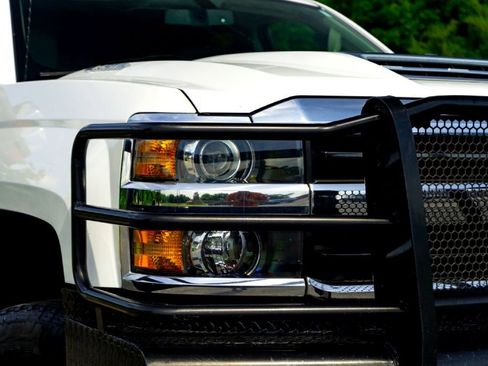 Used 2018 Chevrolet Silverado 2500 LTZ w/ Duramax Plus Package AWD/4WD image 4