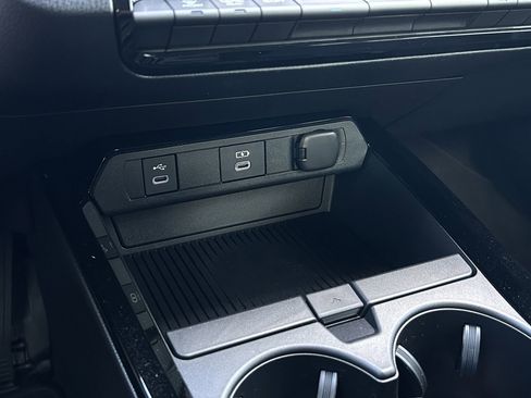 New 2026 Toyota Prius Plug-In Hybrid image 18