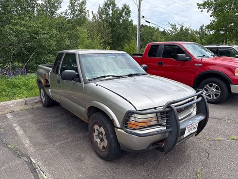 Used 2000 GMC Sonoma 4x4 Extended Cab w/ Convenience Group image 2