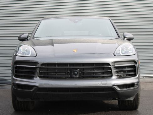 Used 2022 Porsche Cayenne image 6