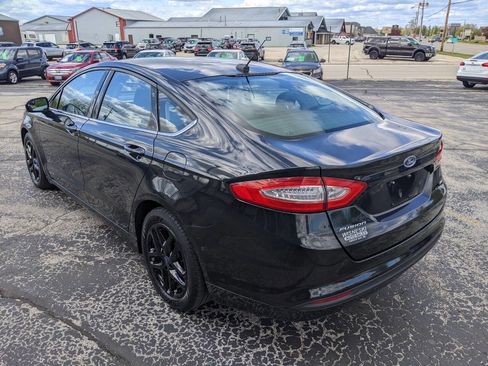 Used 2013 Ford Fusion SE FWD image 5