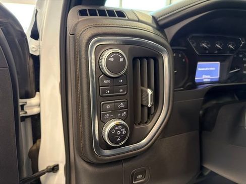 Used 2019 GMC Sierra 1500 AT4 w/ AT4 Premium Package AWD/4WD image 20