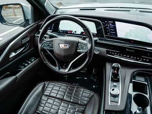 Used 2023 Cadillac Escalade V image 14